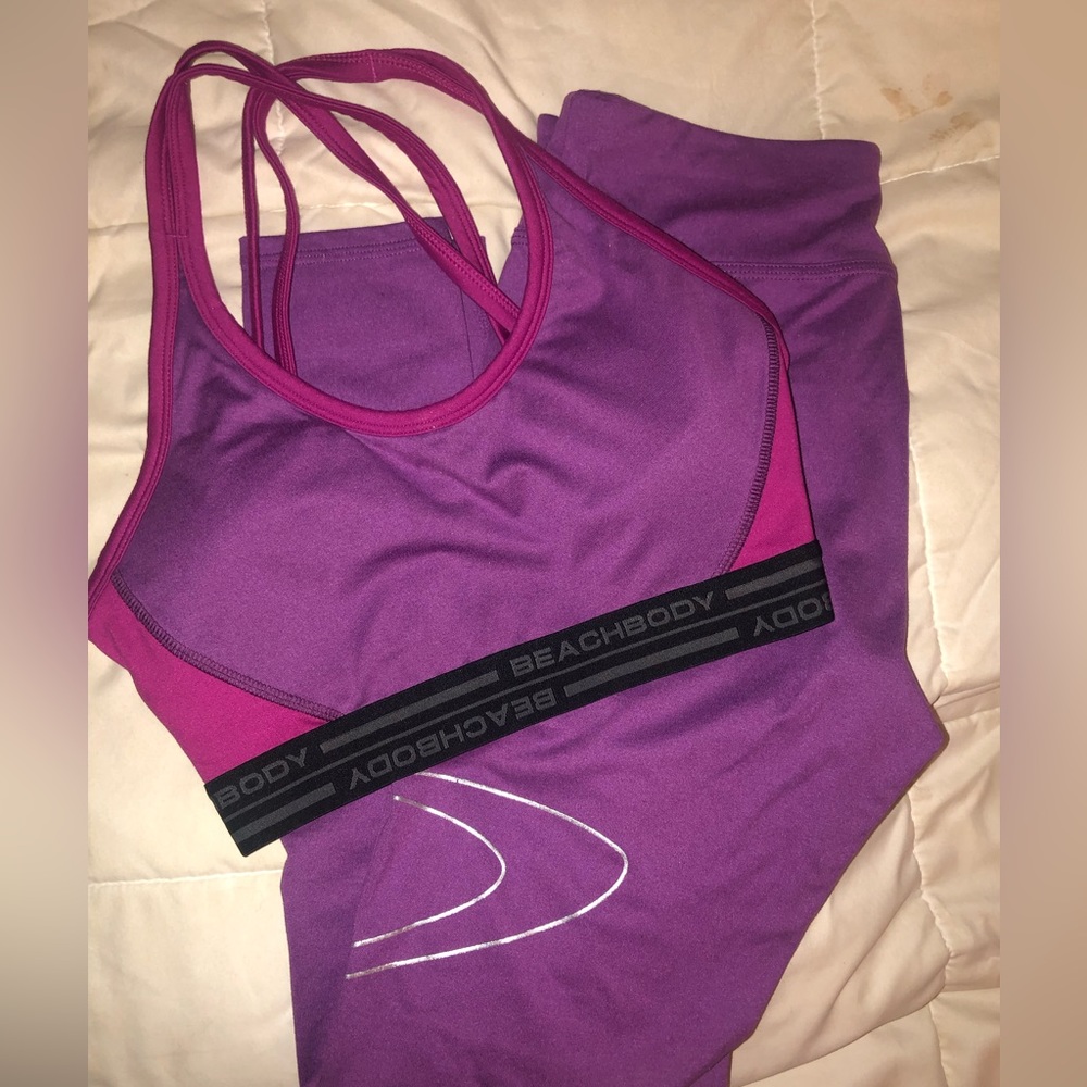 Sports bra and leggings set size medium